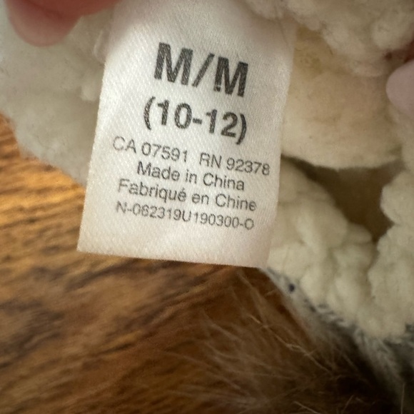 Fuzzy and soft faux fur toddler slippers (2T) - Picture 4 of 4